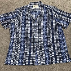 Donnkenny woman button down blouse size 2XL